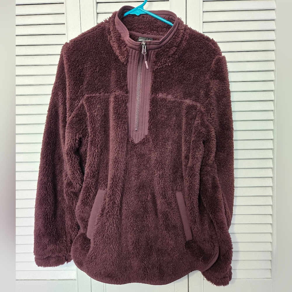 🟢 Cozy Fleece Pullover in Deep Burgundy